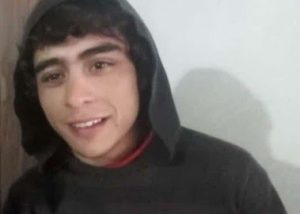 Acusan a la policía de ser partícipe de la desaparición de un joven en Neuquén