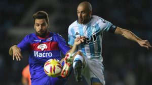 Racing se enfrenta a Tigre por un lugar en la final del Trofeo de Campeones