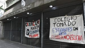 Toma de colegios: la Ciudad denunció a 366 padres y reclaman $50 millones