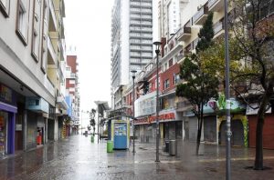 Trasladaron el acampe del municipio a la Peatonal San Martin