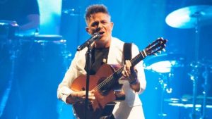 Alejandro Sanz anunció su vuelta a la Argentina