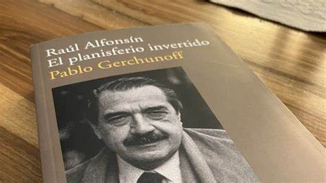 ALFONSIN.jpg